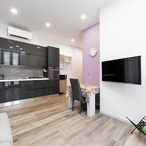 Apartment A Due Passi Da Piazza Firenze